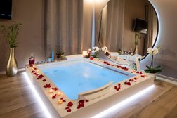 Chambres romantiques avec Jaccuzzi SPA privatif sur Aix en Provence Photo