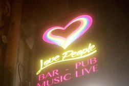 Love People Pub in Grenoble