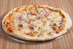 Cheezy Pizza Photo