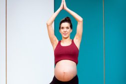 Danse prénatale - Yoga prénatal - postnatal, yoga bébé Nantes - Anouchka Danse Yoga Photo